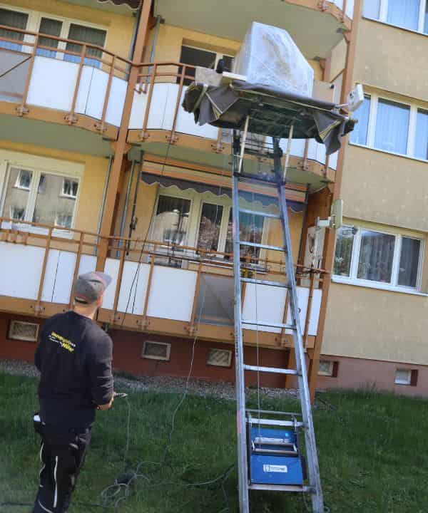 Büroumzug mit Möbellift in Gießen